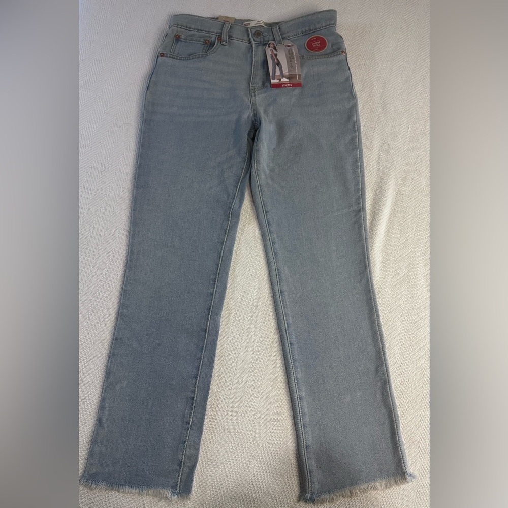Kids Levi's High Rise Straight Legs Light Wash Blue Jeans. BNWT Size 16
